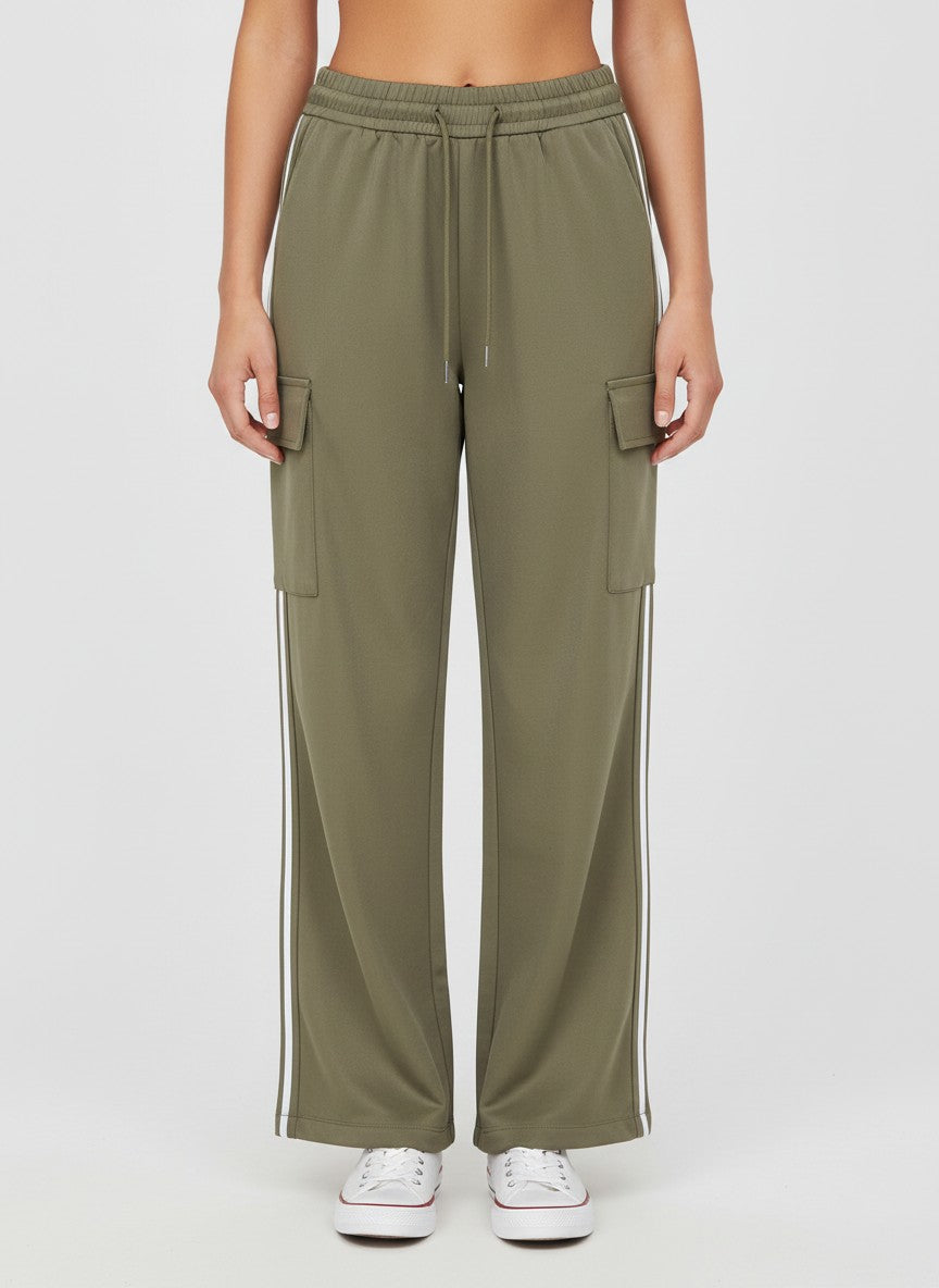 Women's Wide-Leg Cargo Pants #02